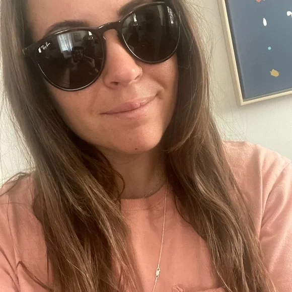 Ray-Ban Erika Sunglasses- Brand New With Case - Turtle Frames - Picture 9 of 10